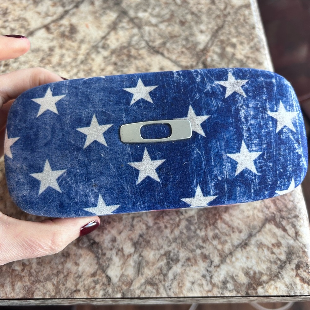 Oakley sunglass case